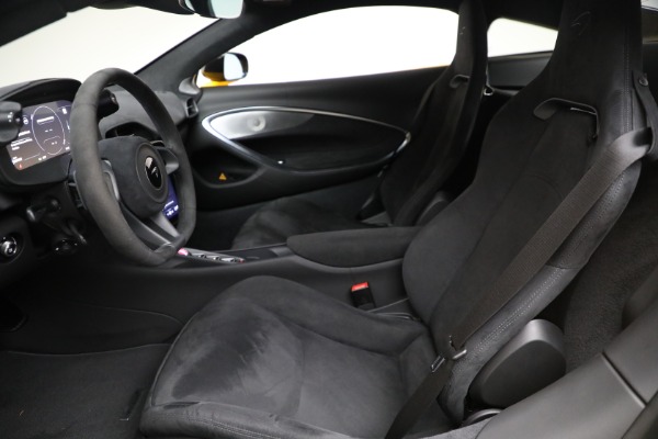 Used 2024 McLaren Artura for sale $193,900 at Rolls-Royce Motor Cars Greenwich in Greenwich CT 06830 22