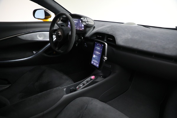 Used 2024 McLaren Artura for sale $193,900 at Rolls-Royce Motor Cars Greenwich in Greenwich CT 06830 26
