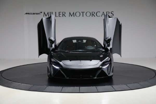 Used 2024 McLaren Artura TechLux for sale $196,900 at Rolls-Royce Motor Cars Greenwich in Greenwich CT 06830 13