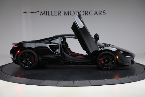 Used 2024 McLaren Artura TechLux for sale $196,900 at Rolls-Royce Motor Cars Greenwich in Greenwich CT 06830 19