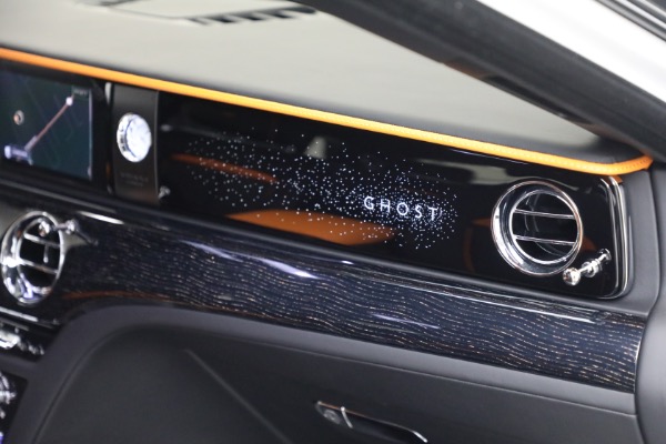 Used 2023 Rolls-Royce Ghost for sale $295,900 at Rolls-Royce Motor Cars Greenwich in Greenwich CT 06830 28