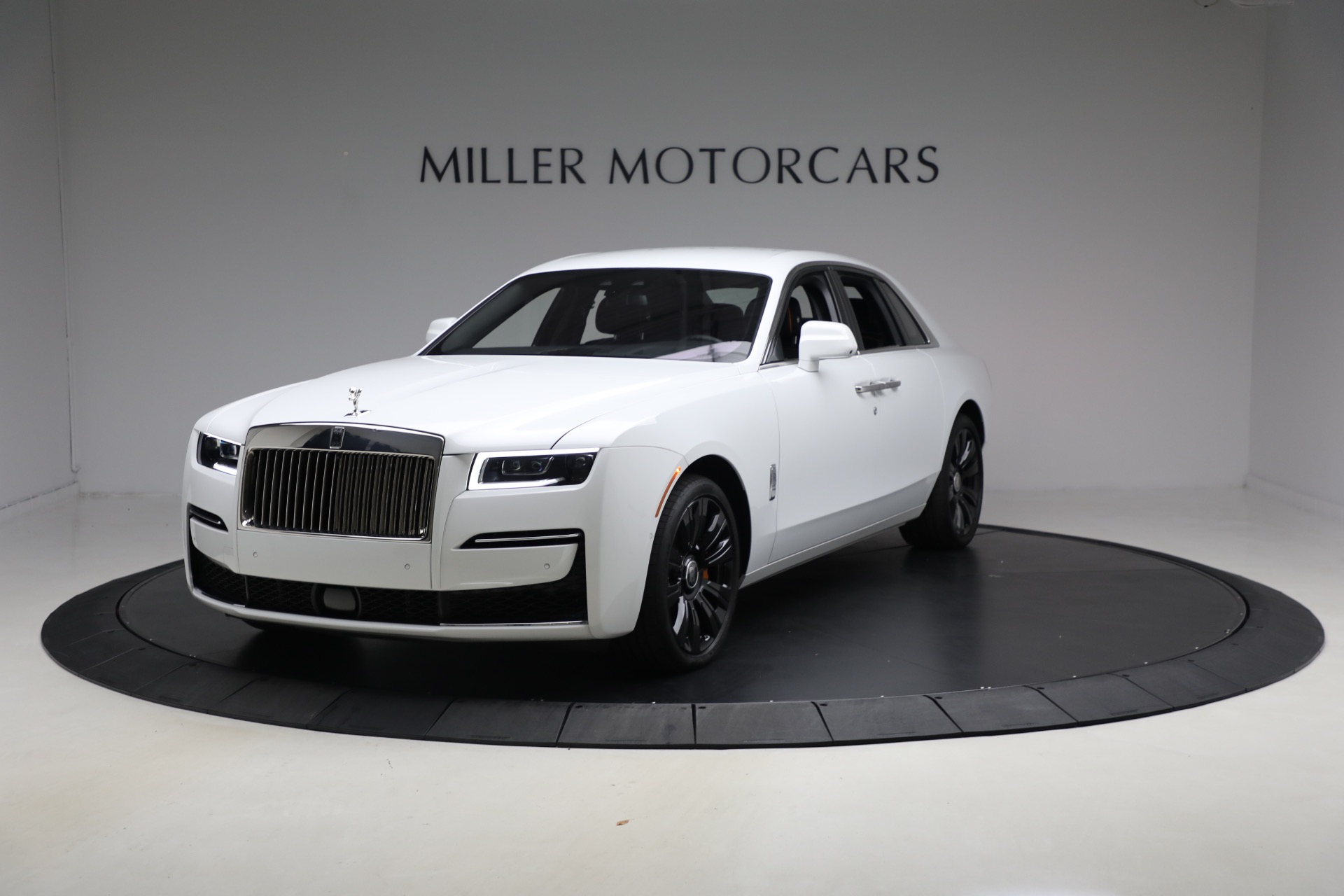 Used 2023 Rolls-Royce Ghost for sale $295,900 at Rolls-Royce Motor Cars Greenwich in Greenwich CT 06830 1