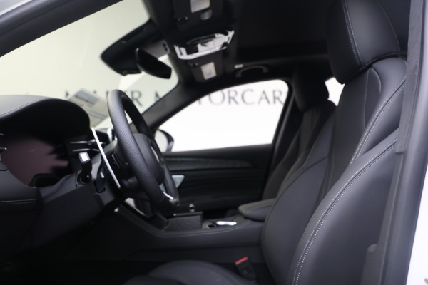 Used 2025 Maserati Grecale Modena for sale $61,116 at Rolls-Royce Motor Cars Greenwich in Greenwich CT 06830 14