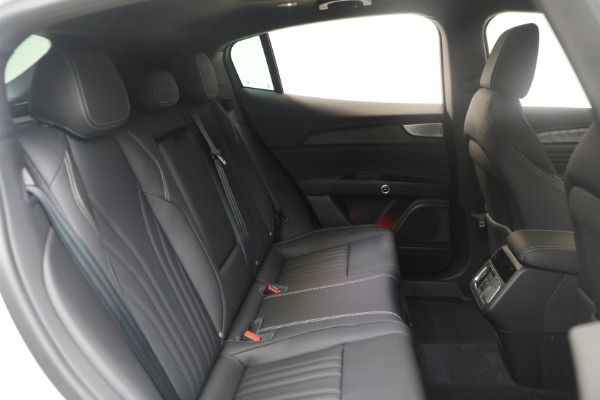 Used 2025 Maserati Grecale Modena for sale $61,116 at Rolls-Royce Motor Cars Greenwich in Greenwich CT 06830 19