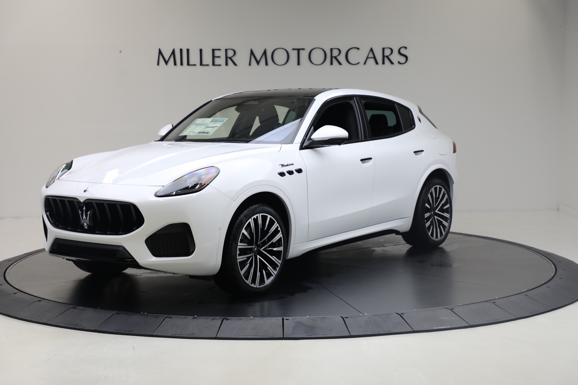Used 2025 Maserati Grecale Modena for sale $61,116 at Rolls-Royce Motor Cars Greenwich in Greenwich CT 06830 1