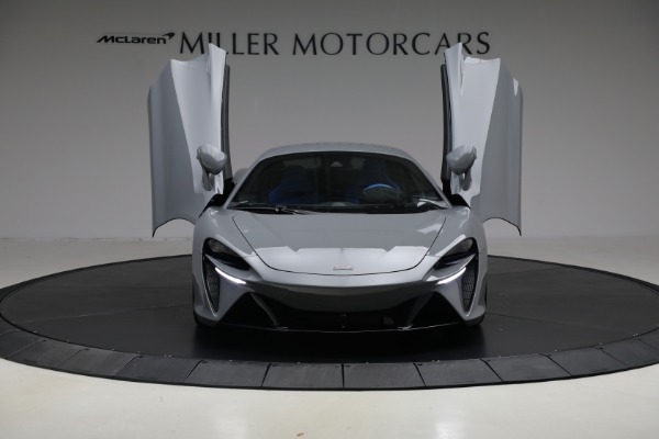 Used 2023 McLaren Artura for sale $184,900 at Rolls-Royce Motor Cars Greenwich in Greenwich CT 06830 13