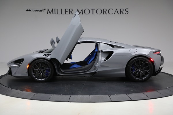 Used 2023 McLaren Artura for sale $184,900 at Rolls-Royce Motor Cars Greenwich in Greenwich CT 06830 15
