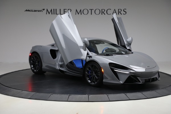 Used 2023 McLaren Artura for sale $184,900 at Rolls-Royce Motor Cars Greenwich in Greenwich CT 06830 20