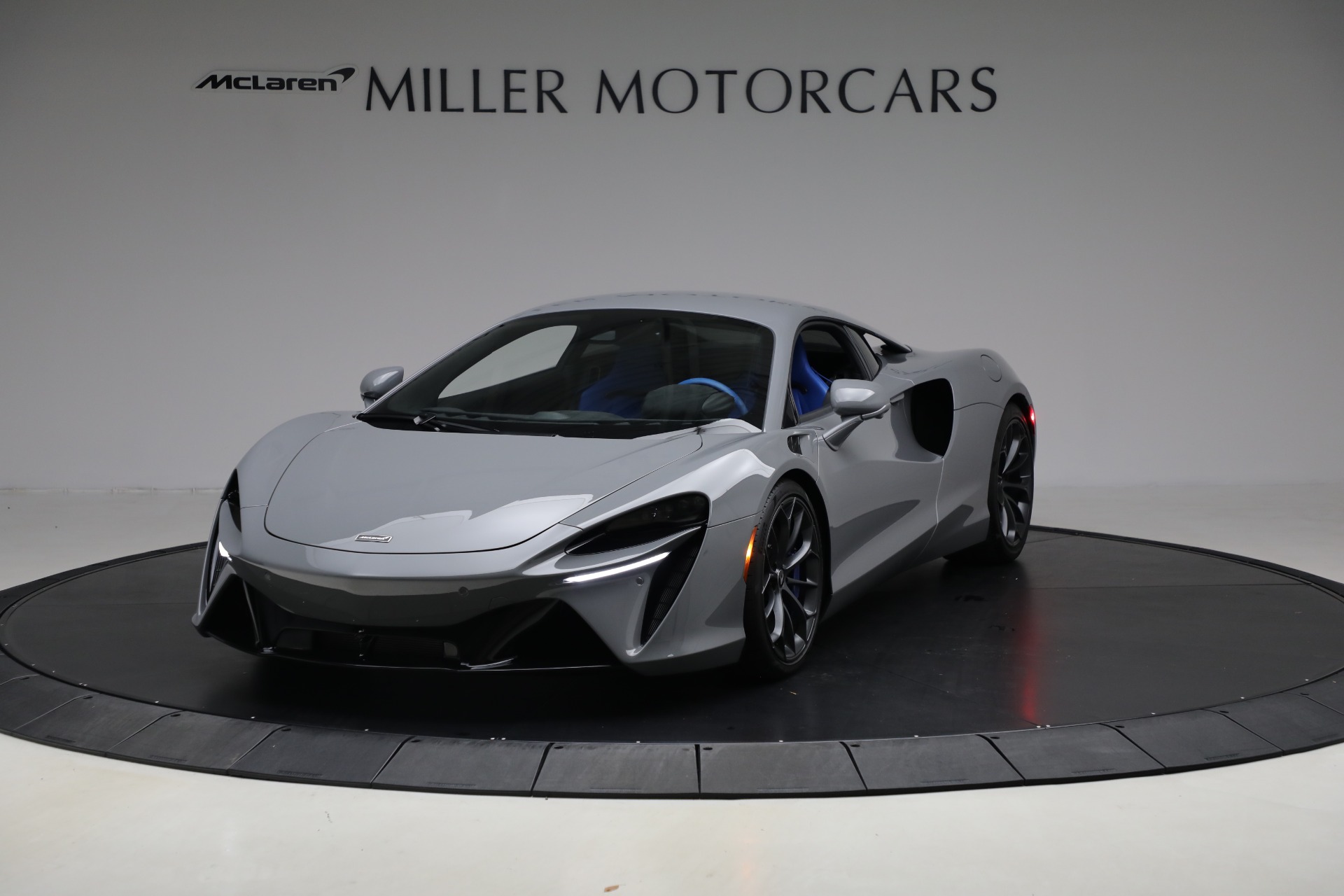 Used 2023 McLaren Artura for sale $184,900 at Rolls-Royce Motor Cars Greenwich in Greenwich CT 06830 1