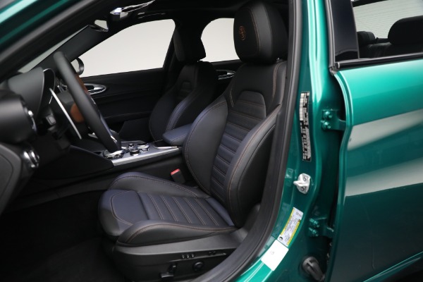 New 2025 Alfa Romeo Giulia Intensa for sale $50,568 at Rolls-Royce Motor Cars Greenwich in Greenwich CT 06830 14