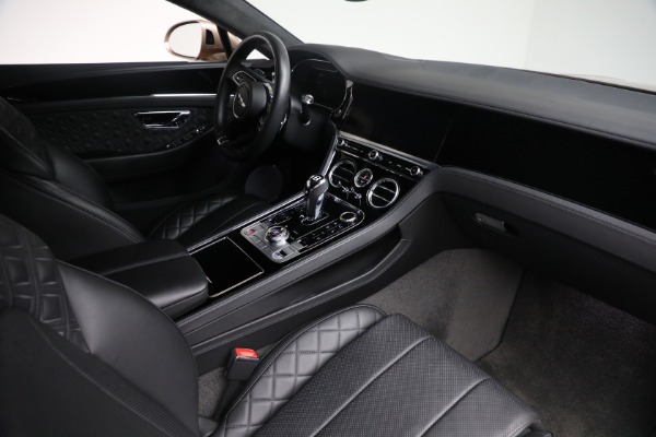 Used 2022 Bentley Continental GT V8 for sale $159,900 at Rolls-Royce Motor Cars Greenwich in Greenwich CT 06830 27