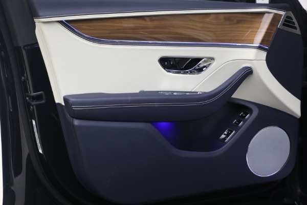 New 2026 Bentley Flying Spur for sale $281,720 at Rolls-Royce Motor Cars Greenwich in Greenwich CT 06830 14