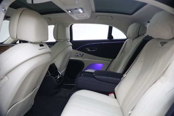 New 2026 Bentley Flying Spur for sale $281,720 at Rolls-Royce Motor Cars Greenwich in Greenwich CT 06830 19