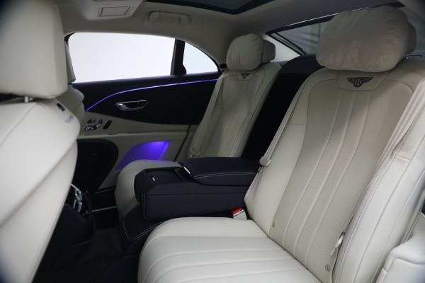 New 2026 Bentley Flying Spur for sale $281,720 at Rolls-Royce Motor Cars Greenwich in Greenwich CT 06830 20