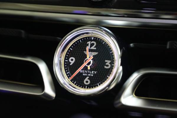 New 2026 Bentley Flying Spur for sale $281,720 at Rolls-Royce Motor Cars Greenwich in Greenwich CT 06830 21