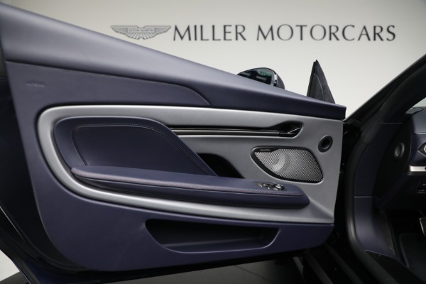 New 2026 Aston Martin Vanquish Volante for sale $558,200 at Rolls-Royce Motor Cars Greenwich in Greenwich CT 06830 25