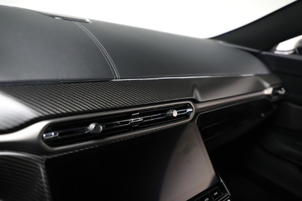 Used 2025 Aston Martin Vantage for sale $189,900 at Rolls-Royce Motor Cars Greenwich in Greenwich CT 06830 21