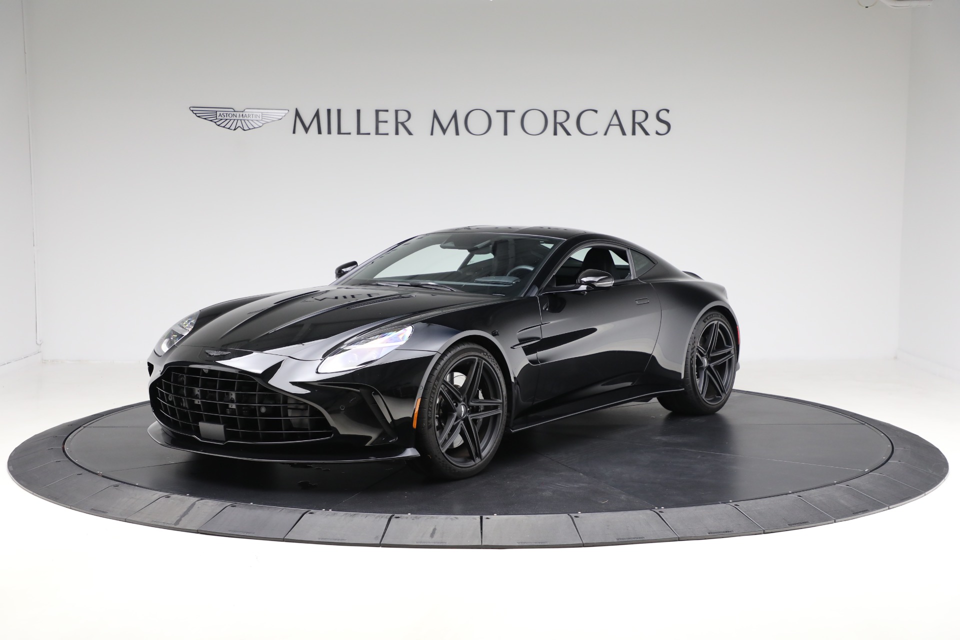 Used 2025 Aston Martin Vantage for sale $189,900 at Rolls-Royce Motor Cars Greenwich in Greenwich CT 06830 1