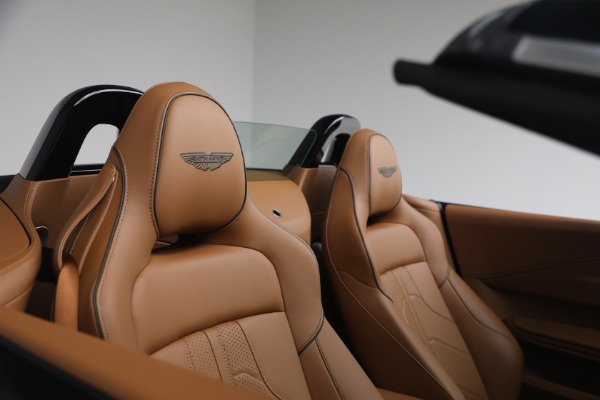 New 2026 Aston Martin Vantage Roadster for sale $260,300 at Rolls-Royce Motor Cars Greenwich in Greenwich CT 06830 26
