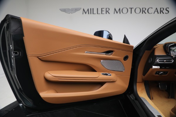 New 2026 Aston Martin Vantage Roadster for sale $260,300 at Rolls-Royce Motor Cars Greenwich in Greenwich CT 06830 28