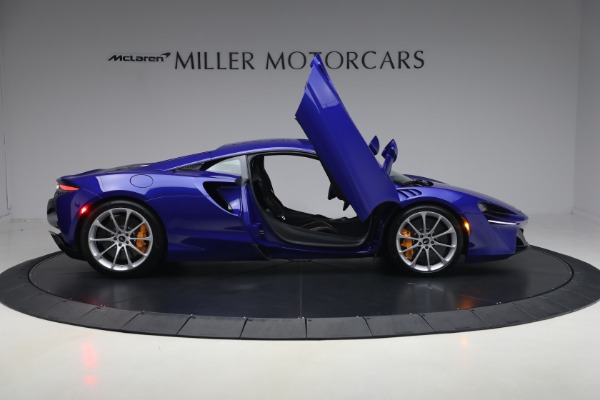 Used 2024 McLaren Artura Vision for sale $197,900 at Rolls-Royce Motor Cars Greenwich in Greenwich CT 06830 19