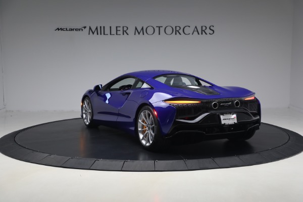 Used 2024 McLaren Artura Vision for sale $197,900 at Rolls-Royce Motor Cars Greenwich in Greenwich CT 06830 5