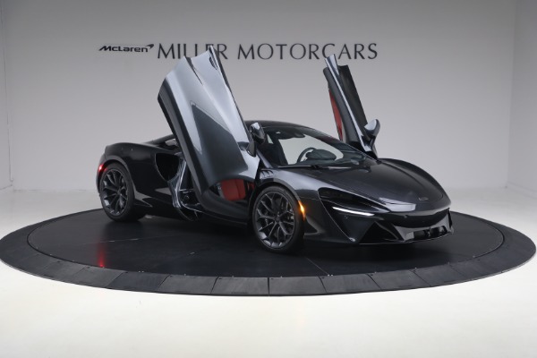 New 2026 McLaren Artura TechLux for sale $298,400 at Rolls-Royce Motor Cars Greenwich in Greenwich CT 06830 20