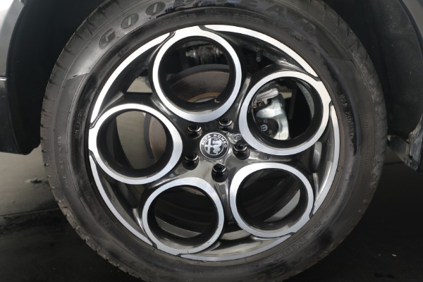 Used 2025 Alfa Romeo Tonale GME for sale Sold at Rolls-Royce Motor Cars Greenwich in Greenwich CT 06830 24