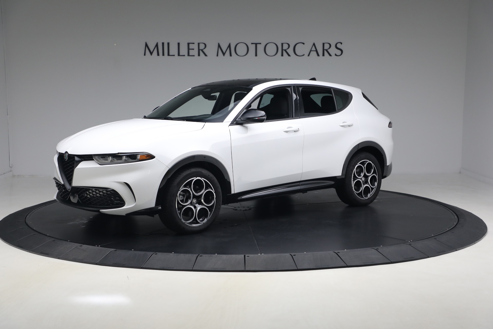 Used 2025 Alfa Romeo Tonale GME for sale Sold at Rolls-Royce Motor Cars Greenwich in Greenwich CT 06830 1