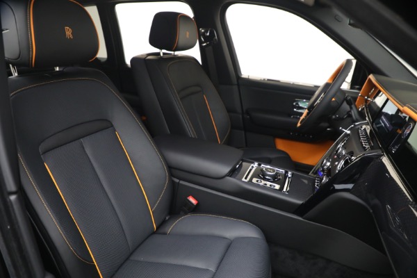 Used 2026 Rolls-Royce Black Badge Cullinan for sale $512,900 at Rolls-Royce Motor Cars Greenwich in Greenwich CT 06830 22
