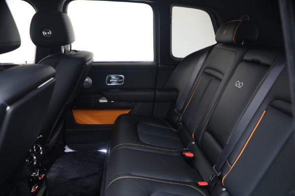 Used 2026 Rolls-Royce Black Badge Cullinan for sale $512,900 at Rolls-Royce Motor Cars Greenwich in Greenwich CT 06830 24