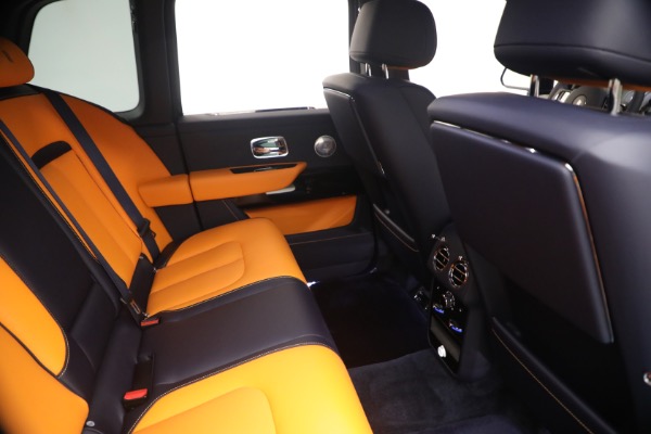 New 2026 Rolls-Royce Cullinan for sale Call for price at Rolls-Royce Motor Cars Greenwich in Greenwich CT 06830 22