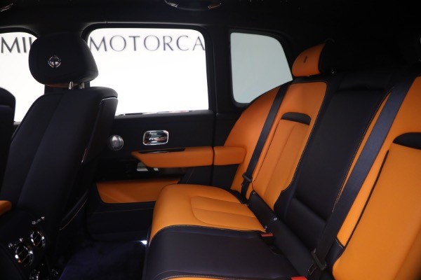 New 2026 Rolls-Royce Cullinan for sale Call for price at Rolls-Royce Motor Cars Greenwich in Greenwich CT 06830 25
