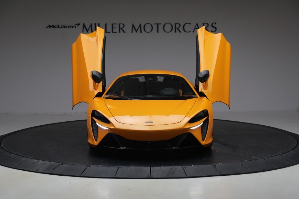 New 2026 McLaren Artura TechLux for sale $314,250 at Rolls-Royce Motor Cars Greenwich in Greenwich CT 06830 13
