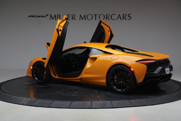 New 2026 McLaren Artura TechLux for sale $314,250 at Rolls-Royce Motor Cars Greenwich in Greenwich CT 06830 16