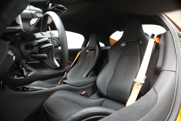 New 2026 McLaren Artura TechLux for sale $314,250 at Rolls-Royce Motor Cars Greenwich in Greenwich CT 06830 20