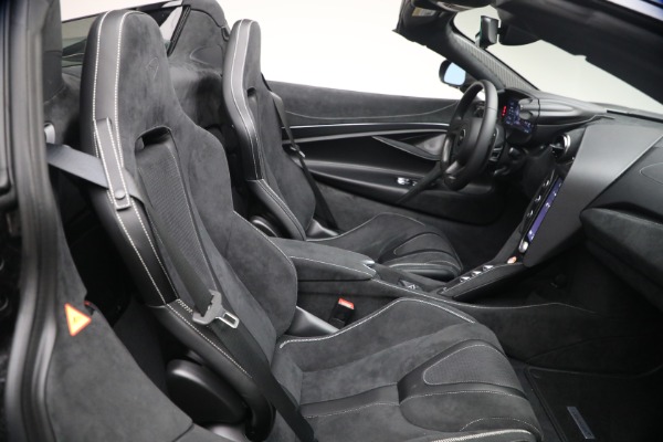 New 2026 McLaren 750S Spider Performance for sale $450,200 at Rolls-Royce Motor Cars Greenwich in Greenwich CT 06830 25