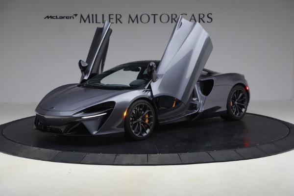 Used 2024 McLaren Artura Performance for sale $191,900 at Rolls-Royce Motor Cars Greenwich in Greenwich CT 06830 15