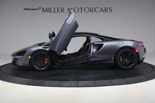 Used 2024 McLaren Artura Performance for sale $191,900 at Rolls-Royce Motor Cars Greenwich in Greenwich CT 06830 16