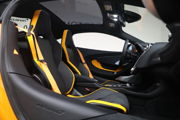 New 2026 McLaren GTS Performance for sale $249,250 at Rolls-Royce Motor Cars Greenwich in Greenwich CT 06830 24