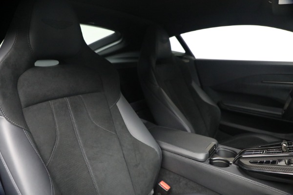 Used 2025 Aston Martin Vantage for sale $192,900 at Rolls-Royce Motor Cars Greenwich in Greenwich CT 06830 25