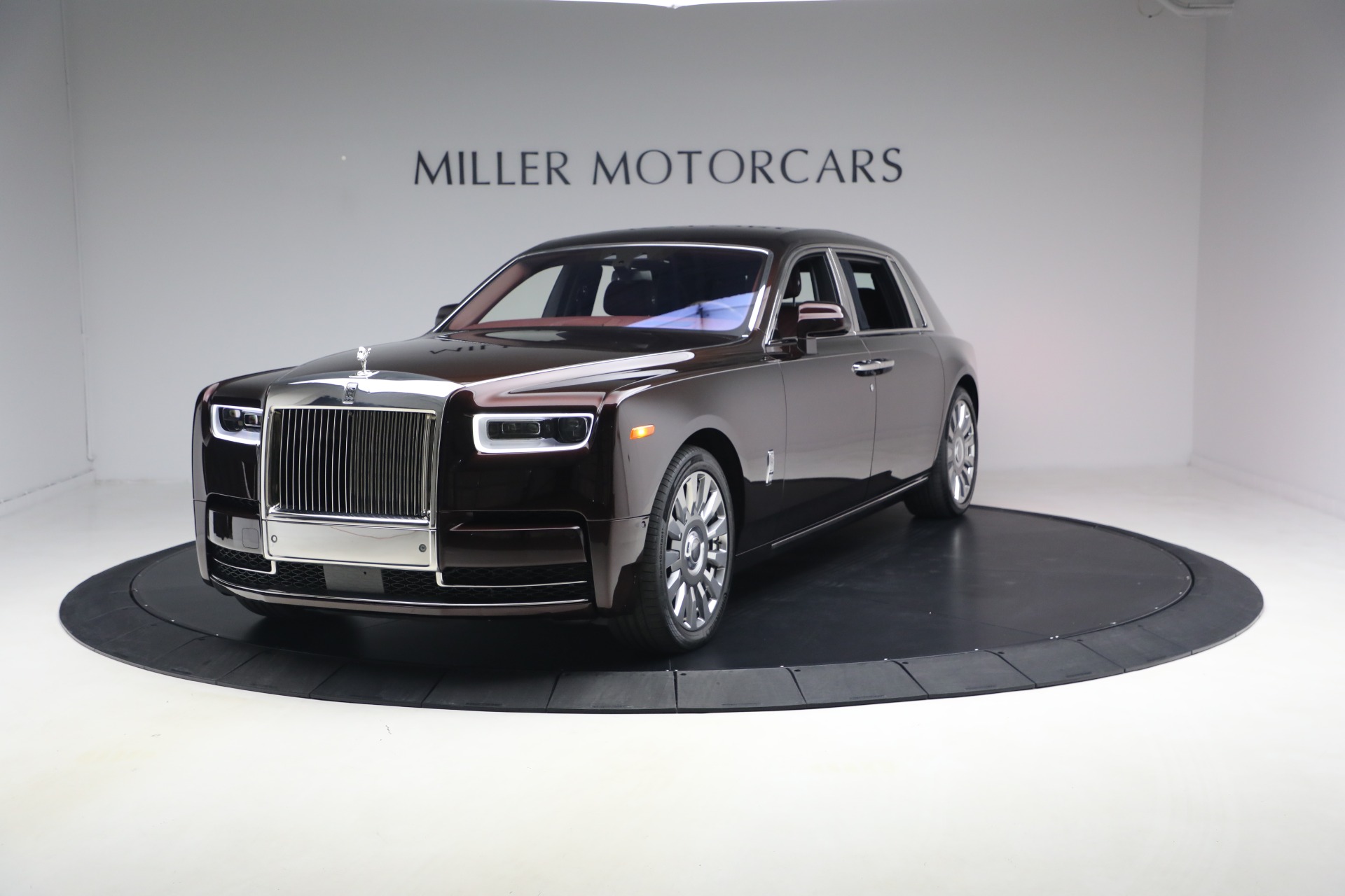 Used 2018 Rolls-Royce Phantom EWB for sale $309,900 at Rolls-Royce Motor Cars Greenwich in Greenwich CT 06830 1
