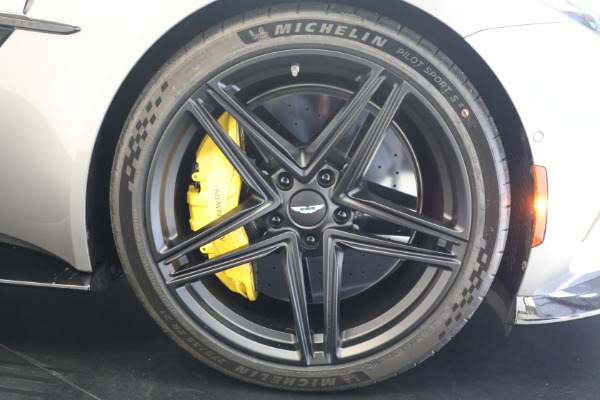 New 2026 Aston Martin Vantage S for sale $247,500 at Rolls-Royce Motor Cars Greenwich in Greenwich CT 06830 17