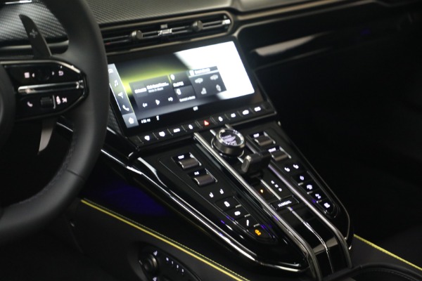 New 2026 Aston Martin Vantage S for sale $247,500 at Rolls-Royce Motor Cars Greenwich in Greenwich CT 06830 21