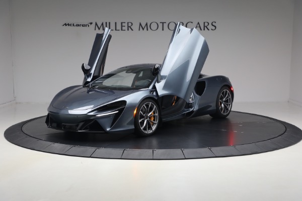 New 2026 McLaren Artura Performance for sale $305,700 at Rolls-Royce Motor Cars Greenwich in Greenwich CT 06830 13