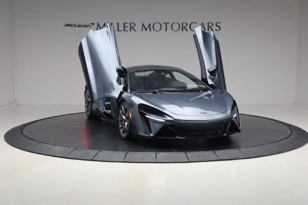 New 2026 McLaren Artura Performance for sale $305,700 at Rolls-Royce Motor Cars Greenwich in Greenwich CT 06830 19