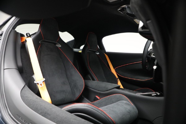 New 2026 McLaren Artura Performance for sale $305,700 at Rolls-Royce Motor Cars Greenwich in Greenwich CT 06830 23