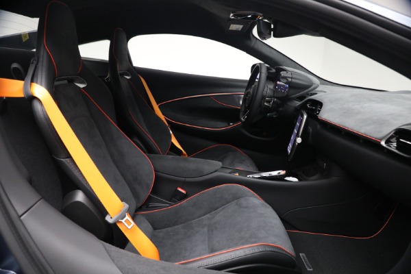 New 2026 McLaren Artura Performance for sale $305,700 at Rolls-Royce Motor Cars Greenwich in Greenwich CT 06830 24