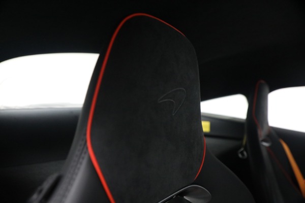 New 2026 McLaren Artura Performance for sale $305,700 at Rolls-Royce Motor Cars Greenwich in Greenwich CT 06830 28