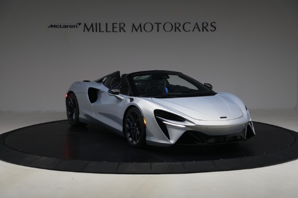 New 2026 McLaren Artura Spider Performance for sale $345,150 at Rolls-Royce Motor Cars Greenwich in Greenwich CT 06830 11